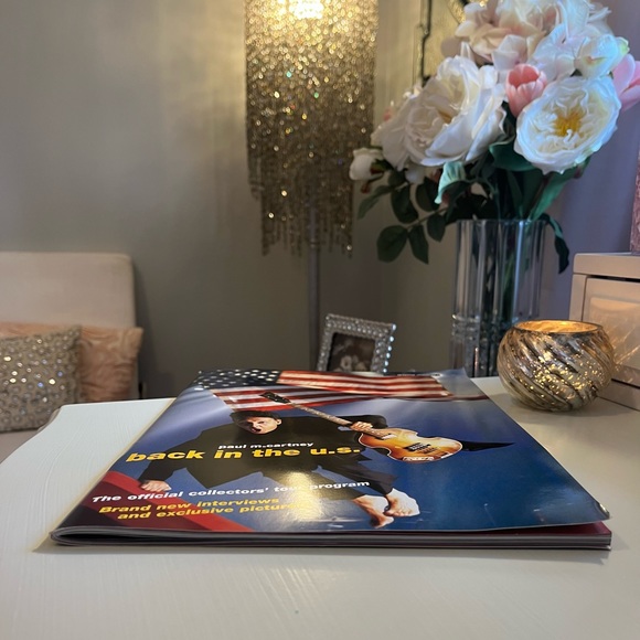 🎸Paul McCartney 2002 “Back in the U.S.” Tour Concert Program/Book - Picture 11 of 15